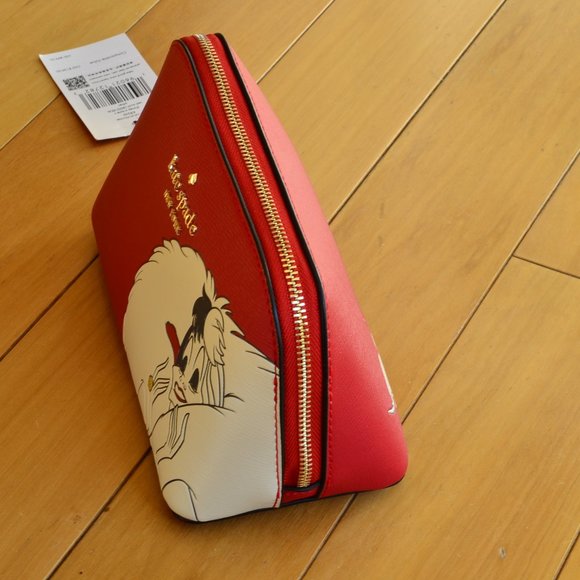 COPY - COPY - Disney X Kate Spade New York Cruella Makeup Bag - Picture 4 of 8